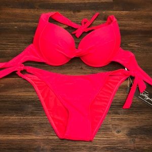 Red/pink bikini